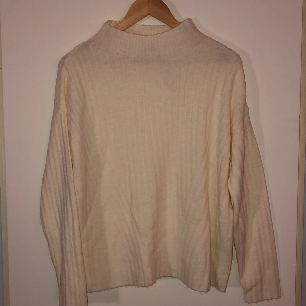 Women| White Cozy textured tunic sweater